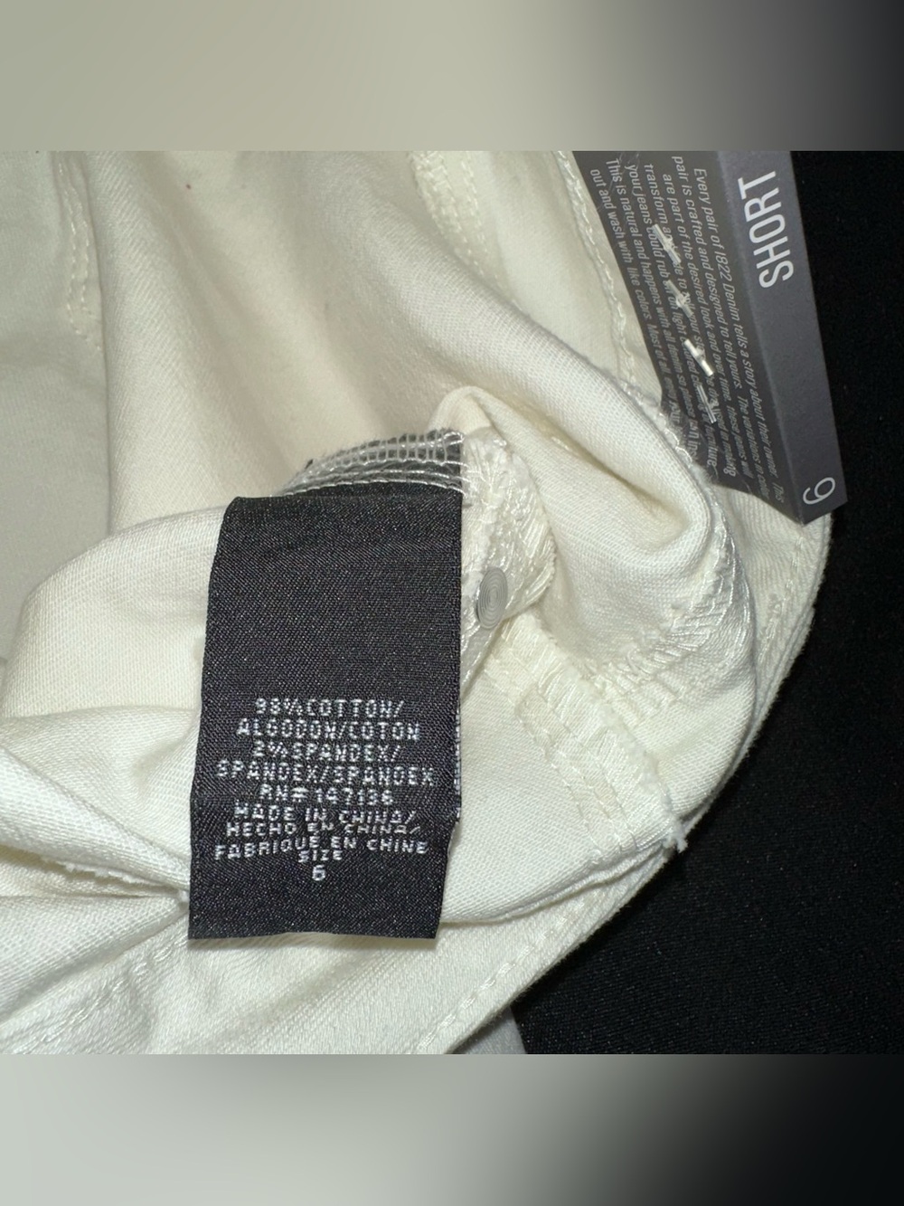 1822 Denim Off-White women’s Frayed Hem Shorts size 6 NWT - Picture 5 of 9